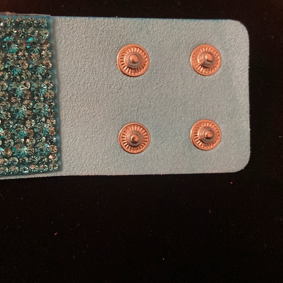 - HD Snap Button Jewelry Willie G Bracelet - Picture 6 of 6